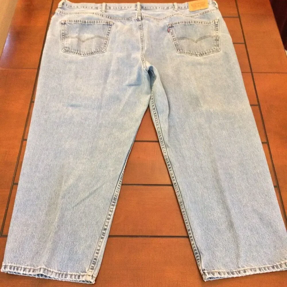 Levi’s 550 light wash 52 jeans